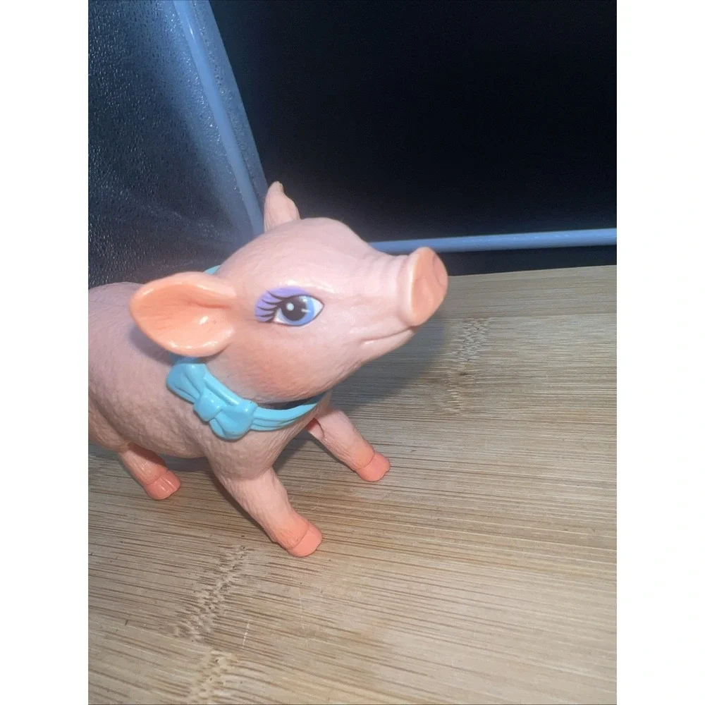 Vtg 1997 Mattel Barbie Magical Pet CHARLOTTE THE PIG Stable Friends of Nibbles